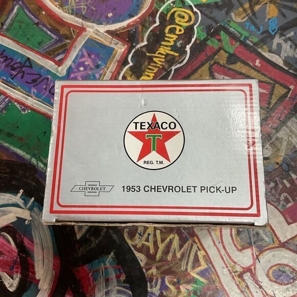 Texaco 1953 Chevrolet Pick-Up Die-Cast Truck - 1:18 Scale w/ Barrels (Made 1997) - Picture 7 of 9